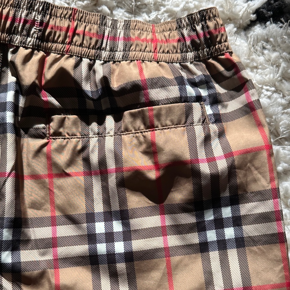 Burberry Drawstring Shorts - Picture 4 of 5